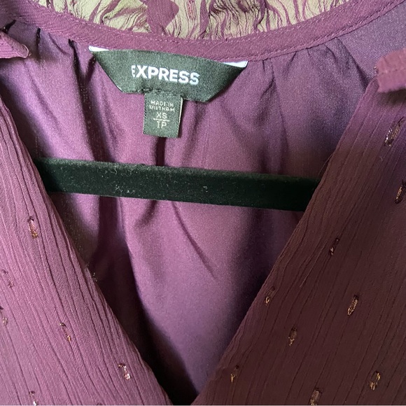 Express Ruffle  Sleeve Top - Picture 4 of 4